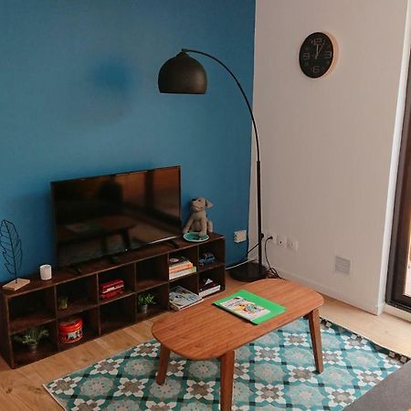 Apartment Cosy ليل المظهر الخارجي الصورة