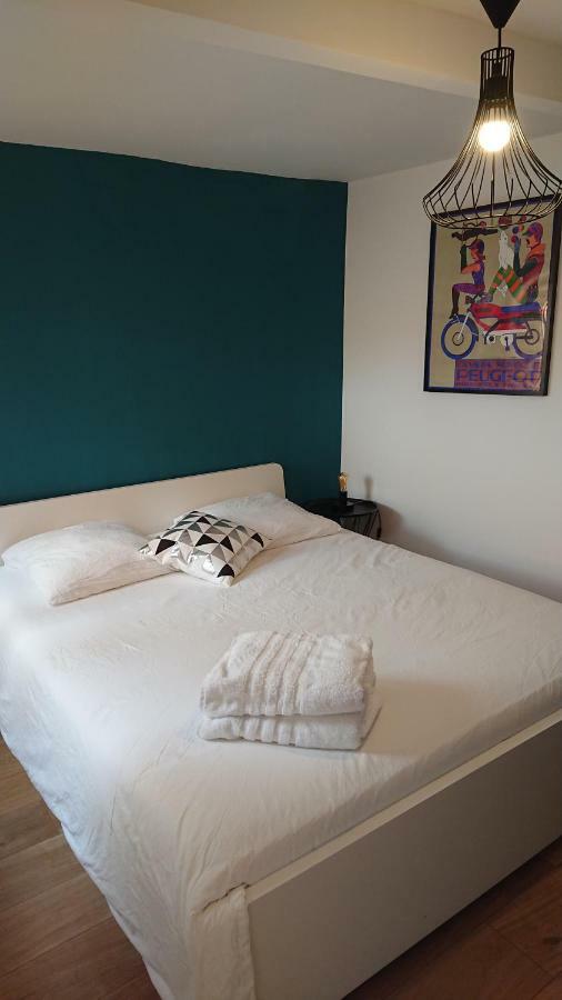 Apartment Cosy ليل المظهر الخارجي الصورة