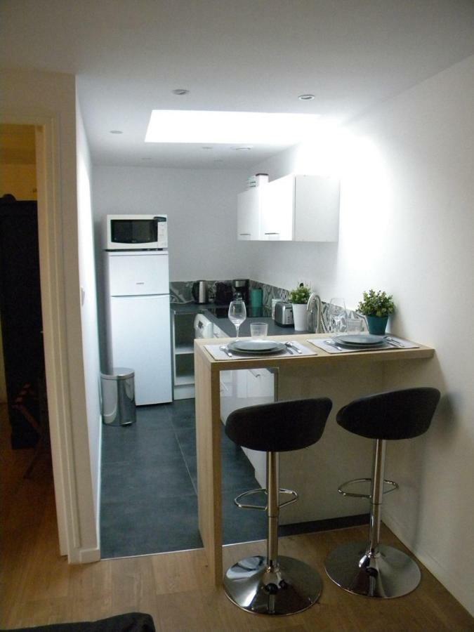 Apartment Cosy ليل المظهر الخارجي الصورة