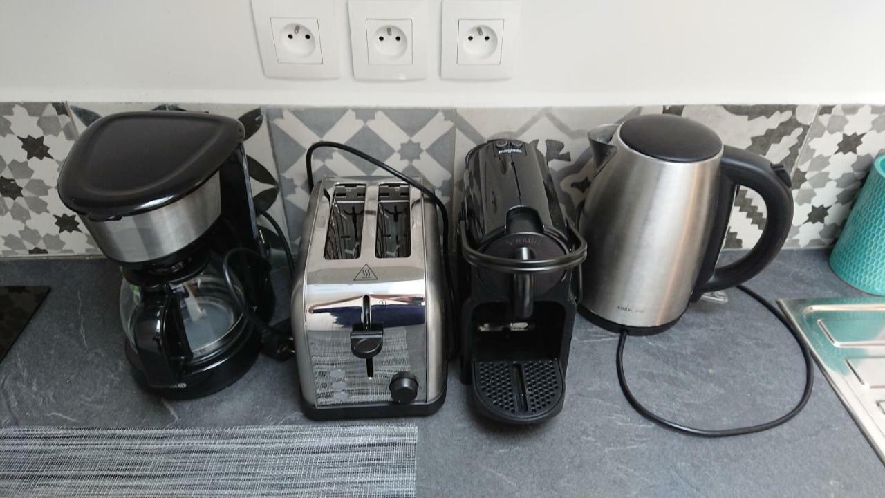 Apartment Cosy ليل المظهر الخارجي الصورة