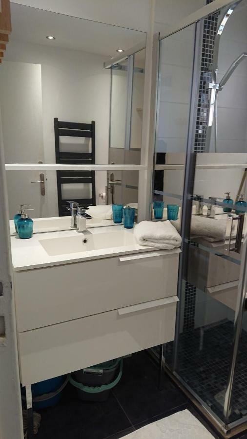 Apartment Cosy ليل المظهر الخارجي الصورة