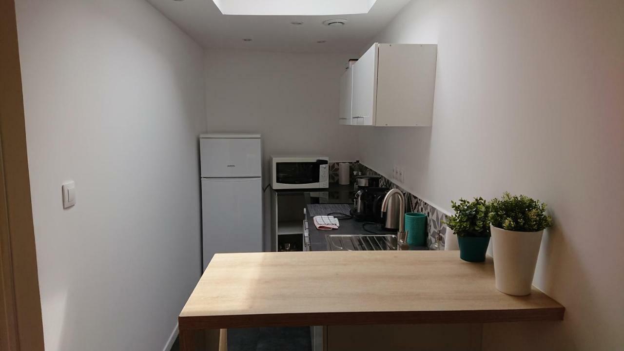 Apartment Cosy ليل المظهر الخارجي الصورة